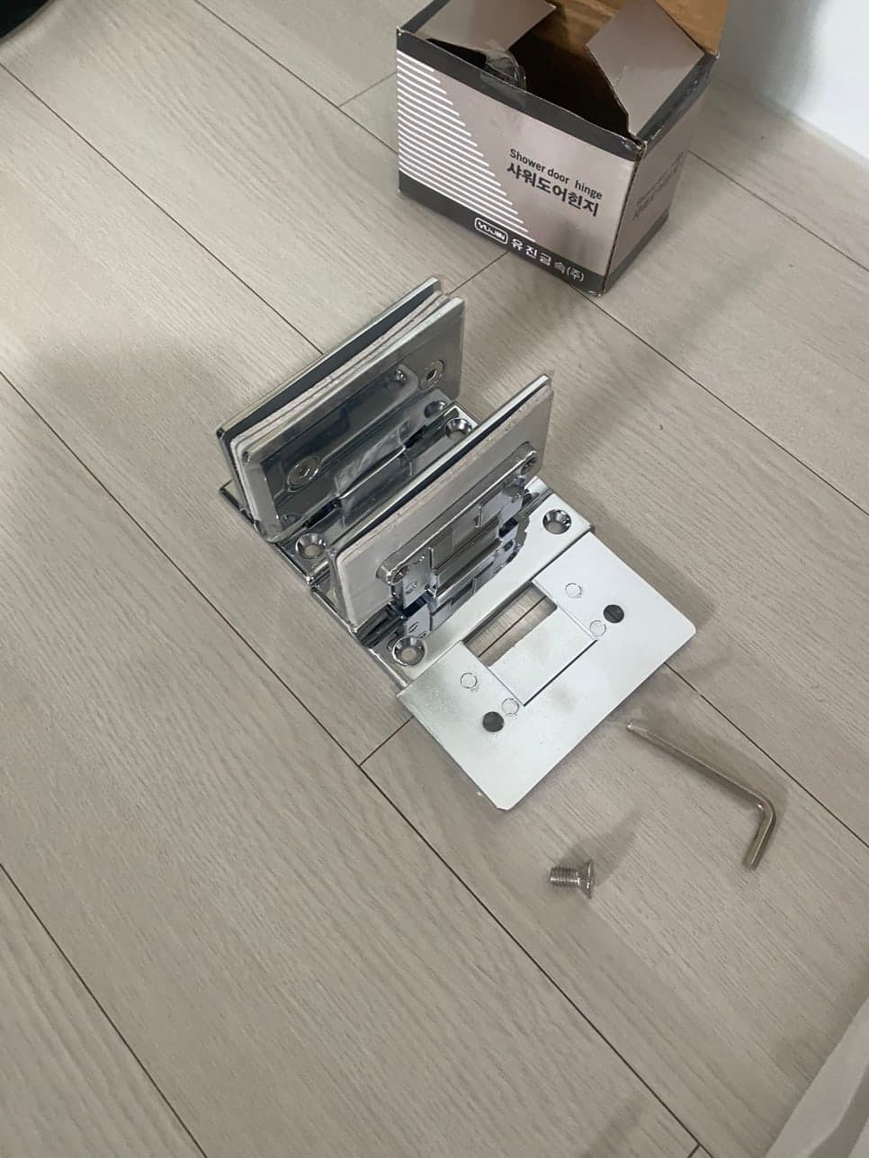 강동 샤워부스 경첩 교체 완성 사진 3