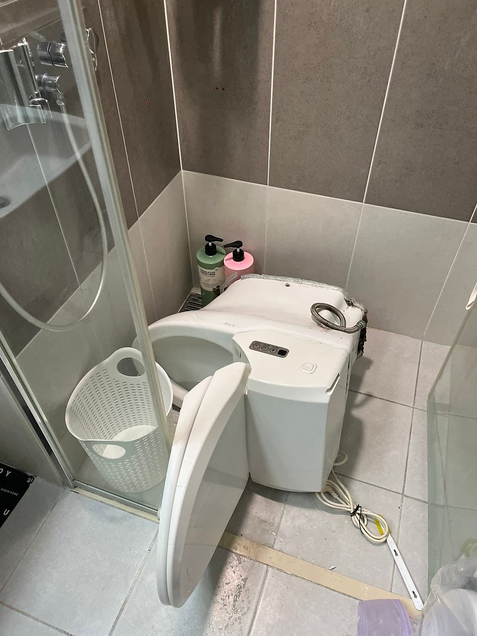 송도 비데양변기 교체 완성 사진 1