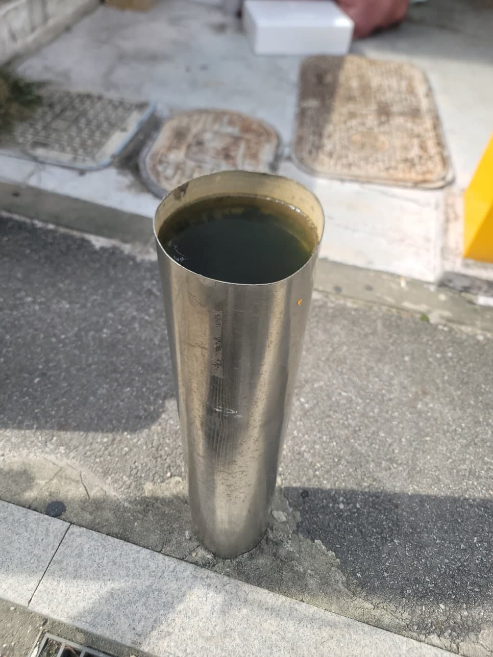 수원 주차장 볼라드 수리 완성 사진 2